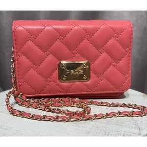 Bebe Crossbody Purse Hot Pink Gold Chain Strap New With Tags!‎ Cute!